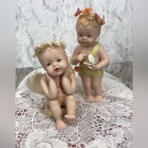 The Hamilton Collection Angel Figurines Set of 2 Vintage 1996 Resin Cherubs#1